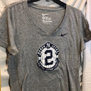 Nike yankees Derek Jeter tee shirt
